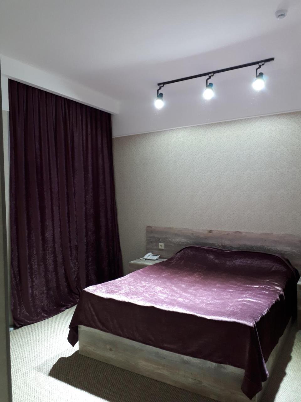 Artastana Hotel Luaran gambar