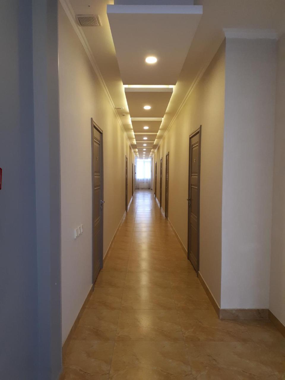 Artastana Hotel Luaran gambar
